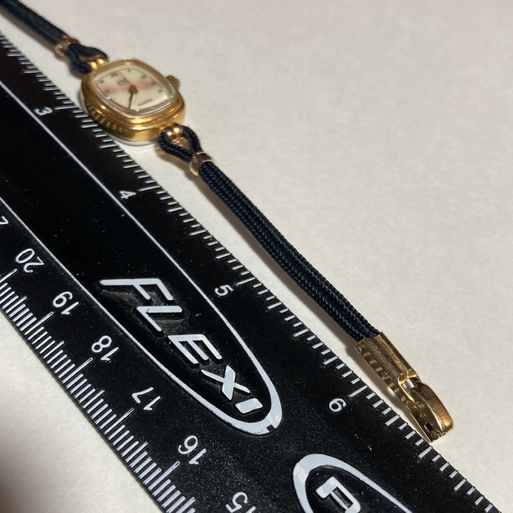 VINTAGE JAZ PARIS QUARTZ MOVEMENT LADIES WRIST WATCH - Picture 10 of 10